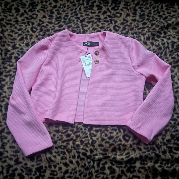 11/11 sale! Cropped Zara overcoat — perfect for Valentine’s/Galentine’s Day!💗 - Picture 5 of 8